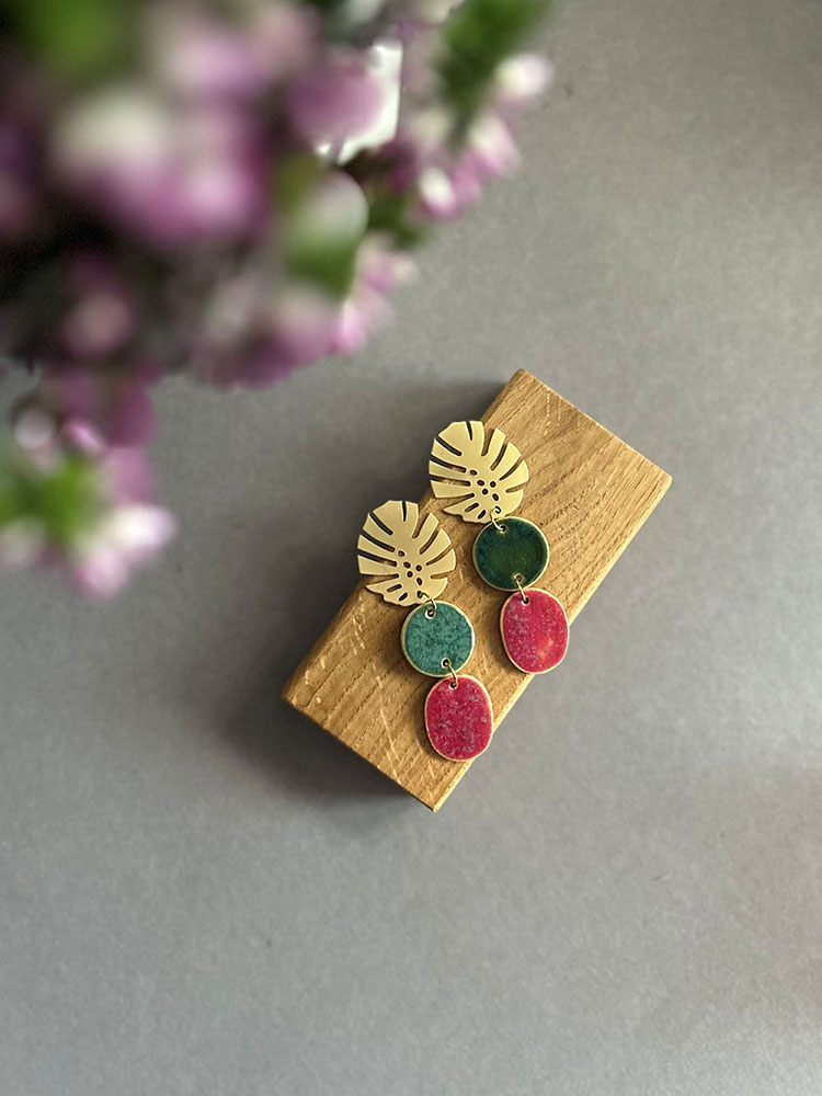 Biżuteria #1 2,5x7cm, 2023, 100zł 2300x3067px - Gabriela Najderek