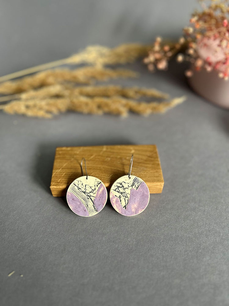 Biżuteria_mikroświaty #5 3,5x6cm, 2023, 100zł 2490x3320px - Gabriela Najderek